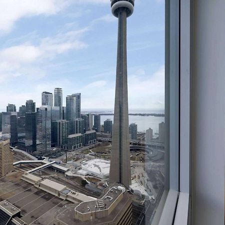 Skyline Royale Penthouse - Downtown Toronto - Cn Tower View, Balcony, Pool, Hot Tub Apartment Exterior photo